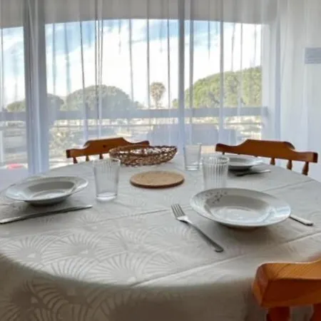 Apartment Studio Cabine Proche Plage La Madrague *